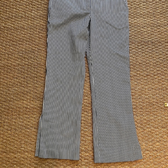 NWT Trina Turk Navy Blue and White Pants in Size 2 - Picture 3 of 11